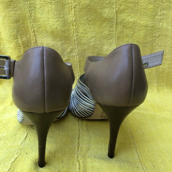 Michael Kors Silver and Tan Shoes, Size 8.5 - Picture 4 of 4